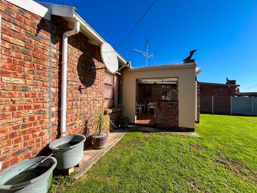 3 Bedroom Property for Sale in Strelitzia Park Eastern Cape